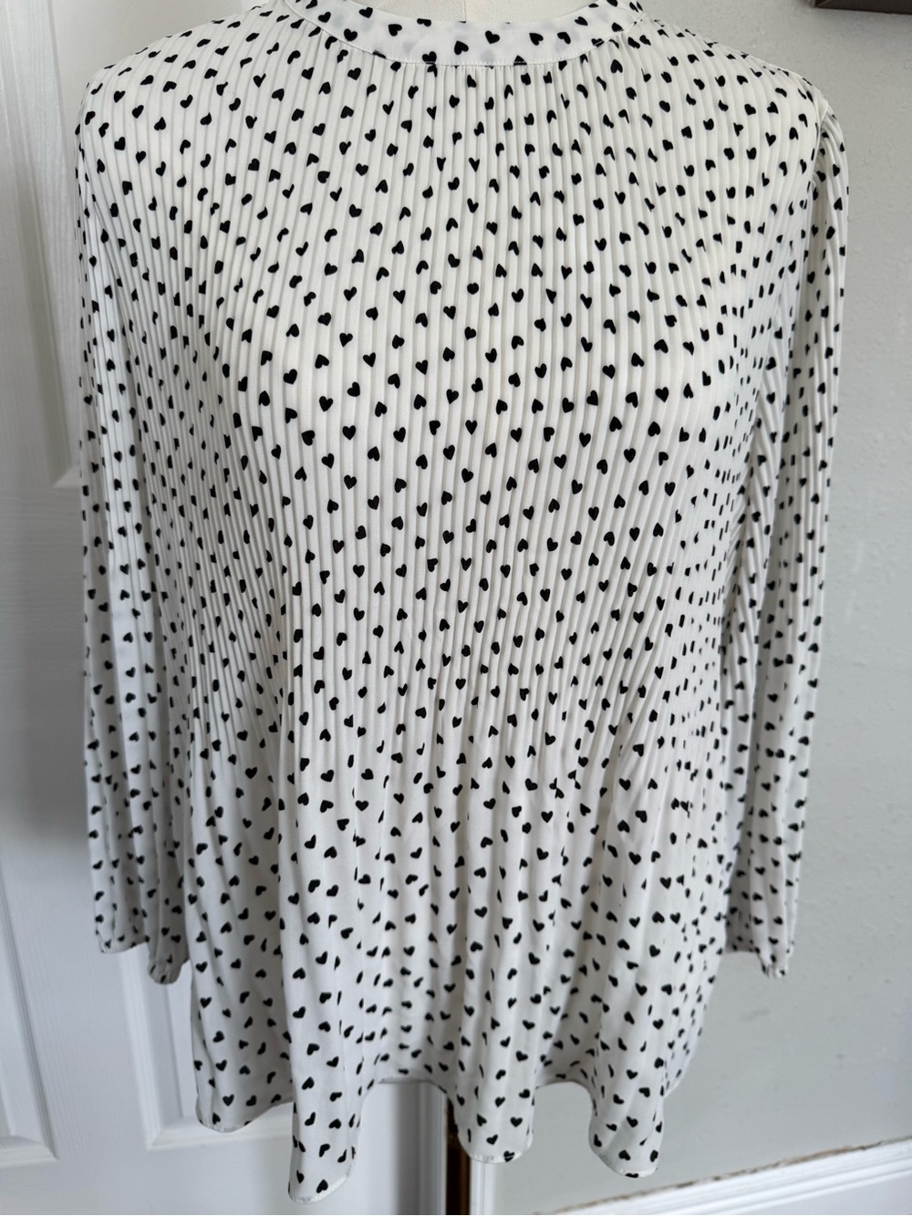 Adrianna Papell White Pleated Blouse with Black Heart Print